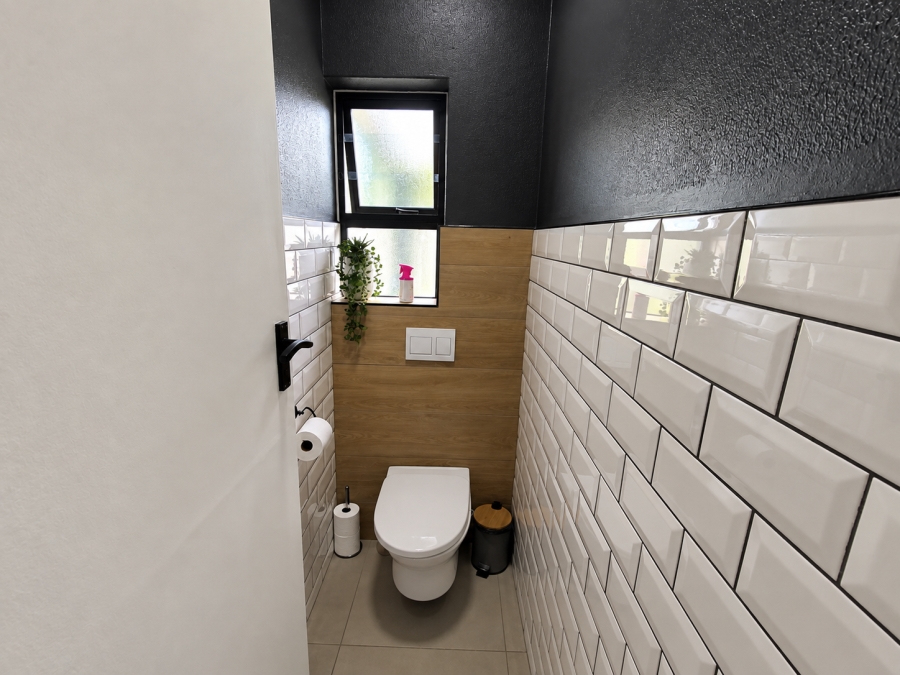 3 Bedroom Property for Sale in Amandelsig Western Cape